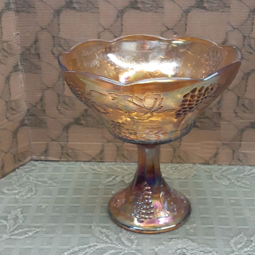 ‎Vintage Indiana Carnival Glass Pedestal Fruit Bowl, Harvest grape design